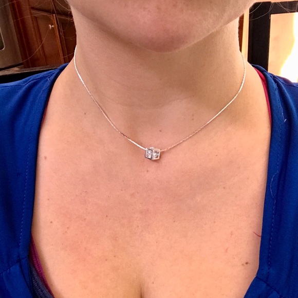 NEW💙💎Beautiful Caged Diamond Necklace💎💙Cube CZ - Picture 9 of 16